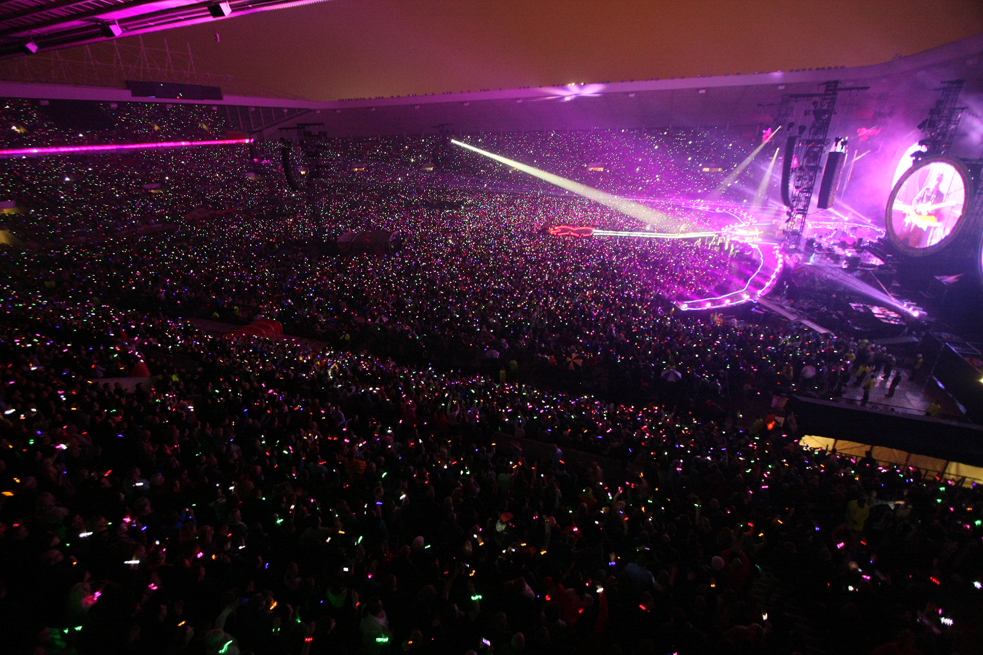 Wide angle shot of Coldplay performing at Stadium of Light
